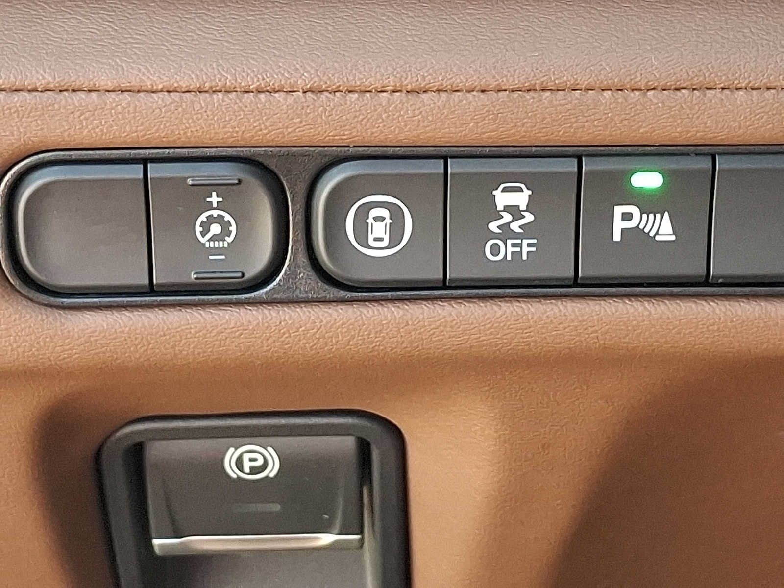 Certified 2024 Acura MDX w/ Technology Package AWD/4WD image 25