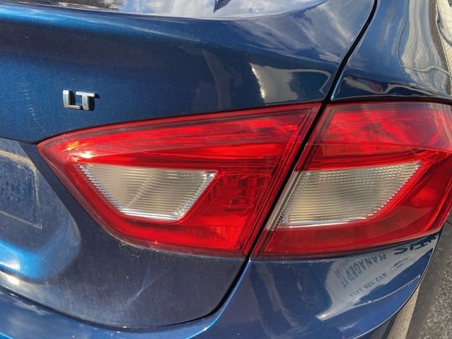 Used 2019 Chevrolet Cruze LT w/ Convenience Package image 12