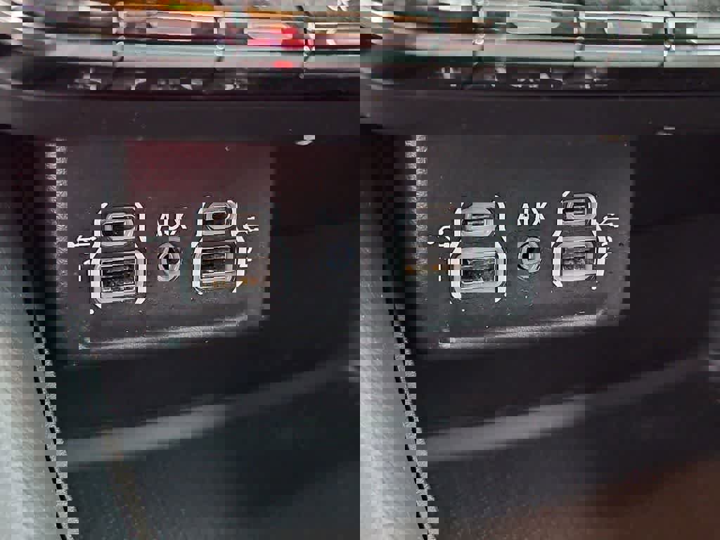 Used 2023 Dodge Durango GT image 29