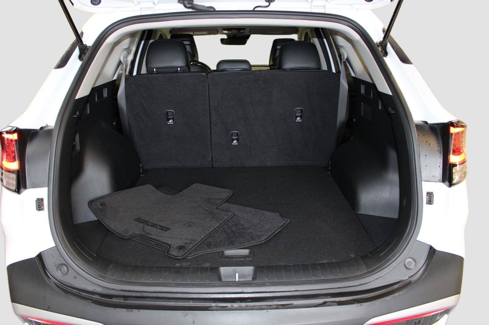 Used 2024 Kia Sportage EX AWD/4WD image 35