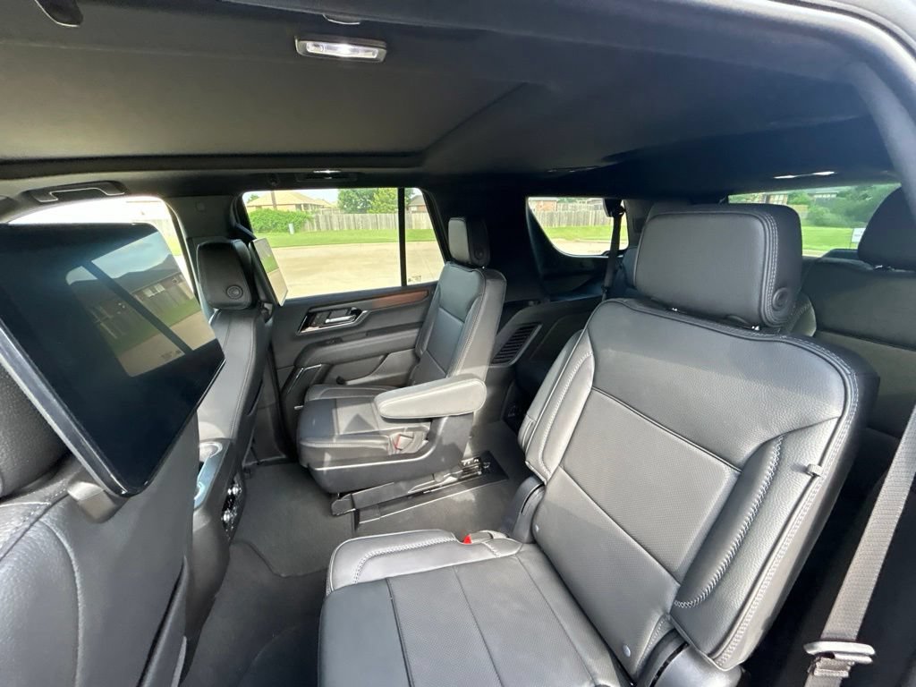Used 2025 GMC Yukon Denali w/ Denali Reserve Package AWD/4WD image 11