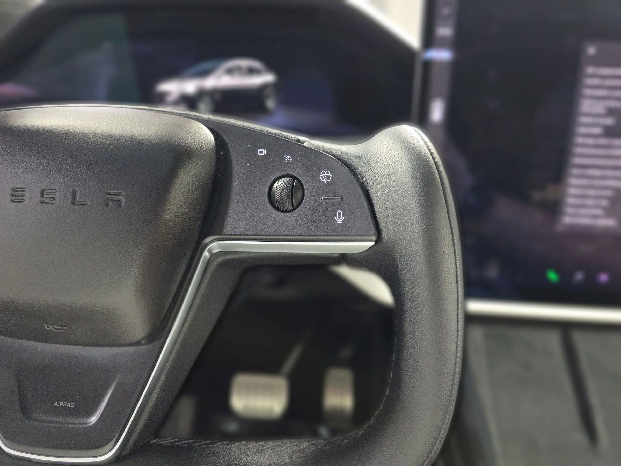 Used 2022 Tesla Model X Plaid image 32