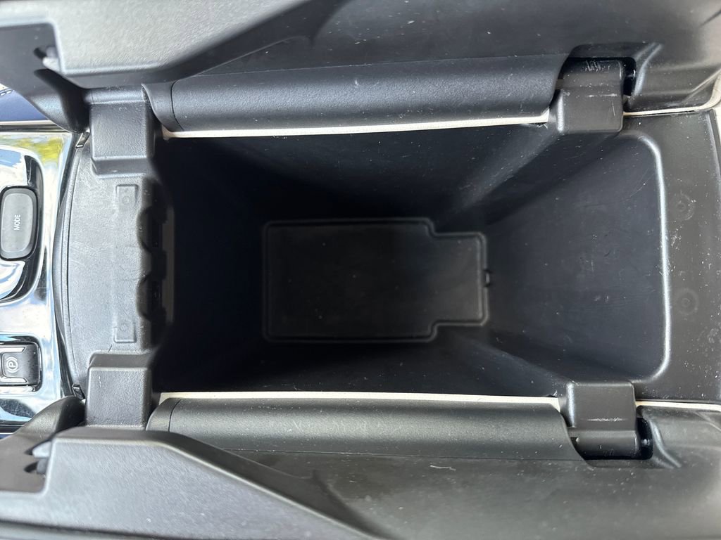 Used 2023 Buick Envision Preferred FWD image 28