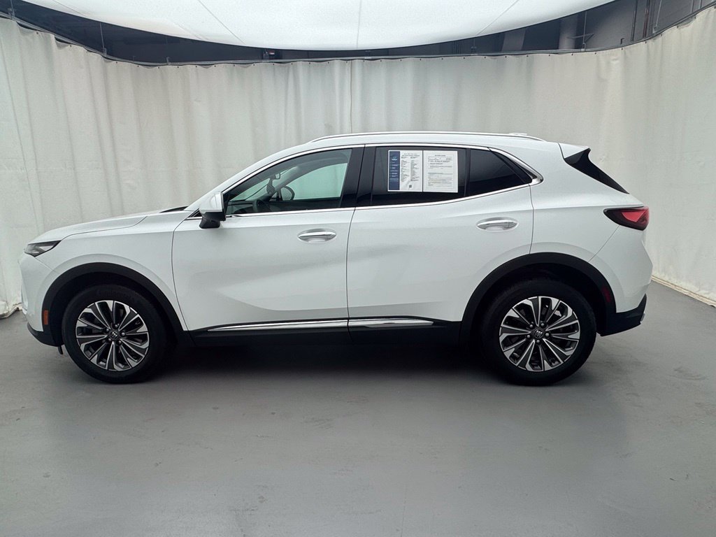 Used 2024 Buick Envision Preferred AWD/4WD image 8
