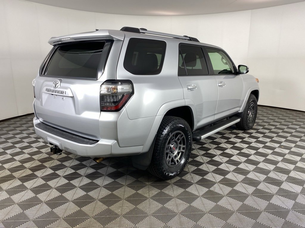 Used 2020 Toyota 4Runner SR5 Premium image 5