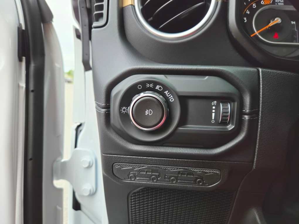 New 2027 Jeep Wrangler Unlimited Sahara AWD/4WD image 25