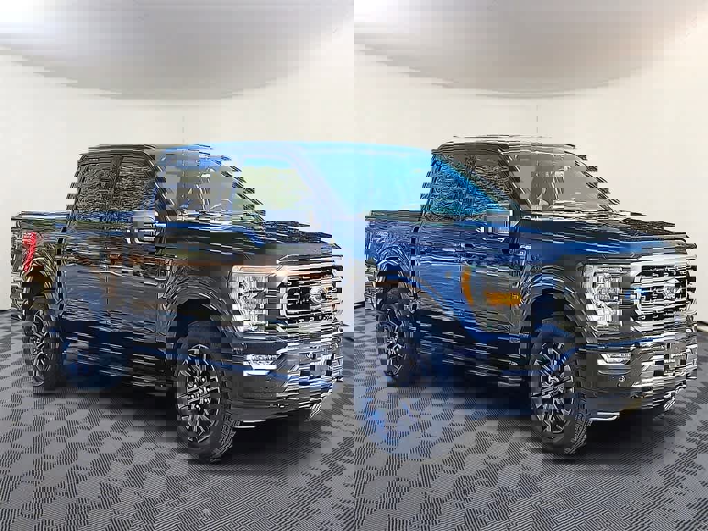 Used 2021 Ford F150 XLT w/ Equipment Group 302A High image 3