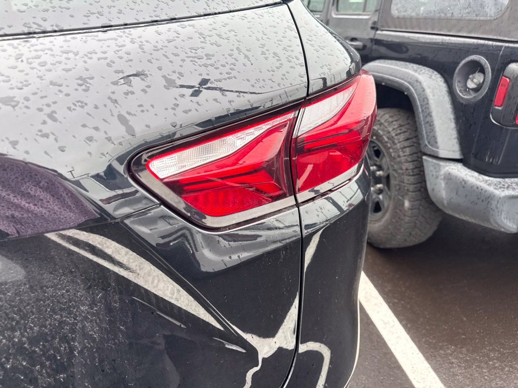 Used 2019 Chevrolet Blazer LT FWD image 21