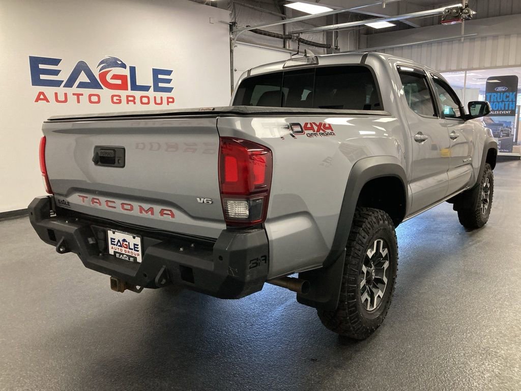 Used 2019 Toyota Tacoma TRD Off-Road AWD/4WD image 11