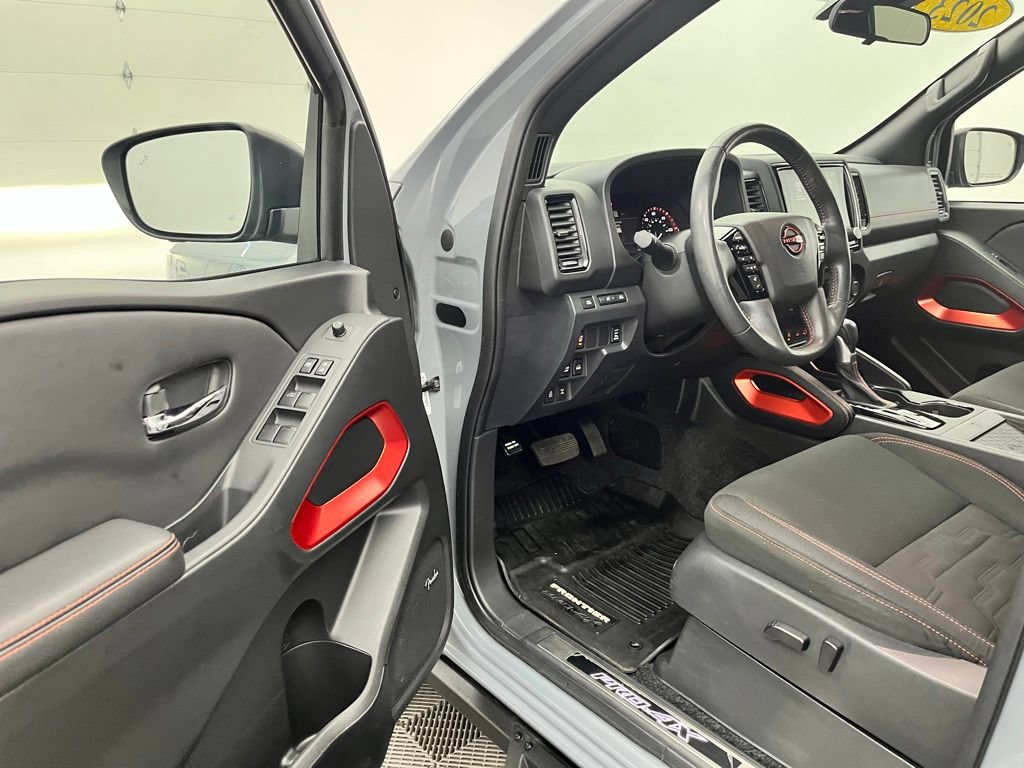 Used 2023 Nissan Frontier PRO-4X w/ Pro Convenience Package AWD/4WD image 14
