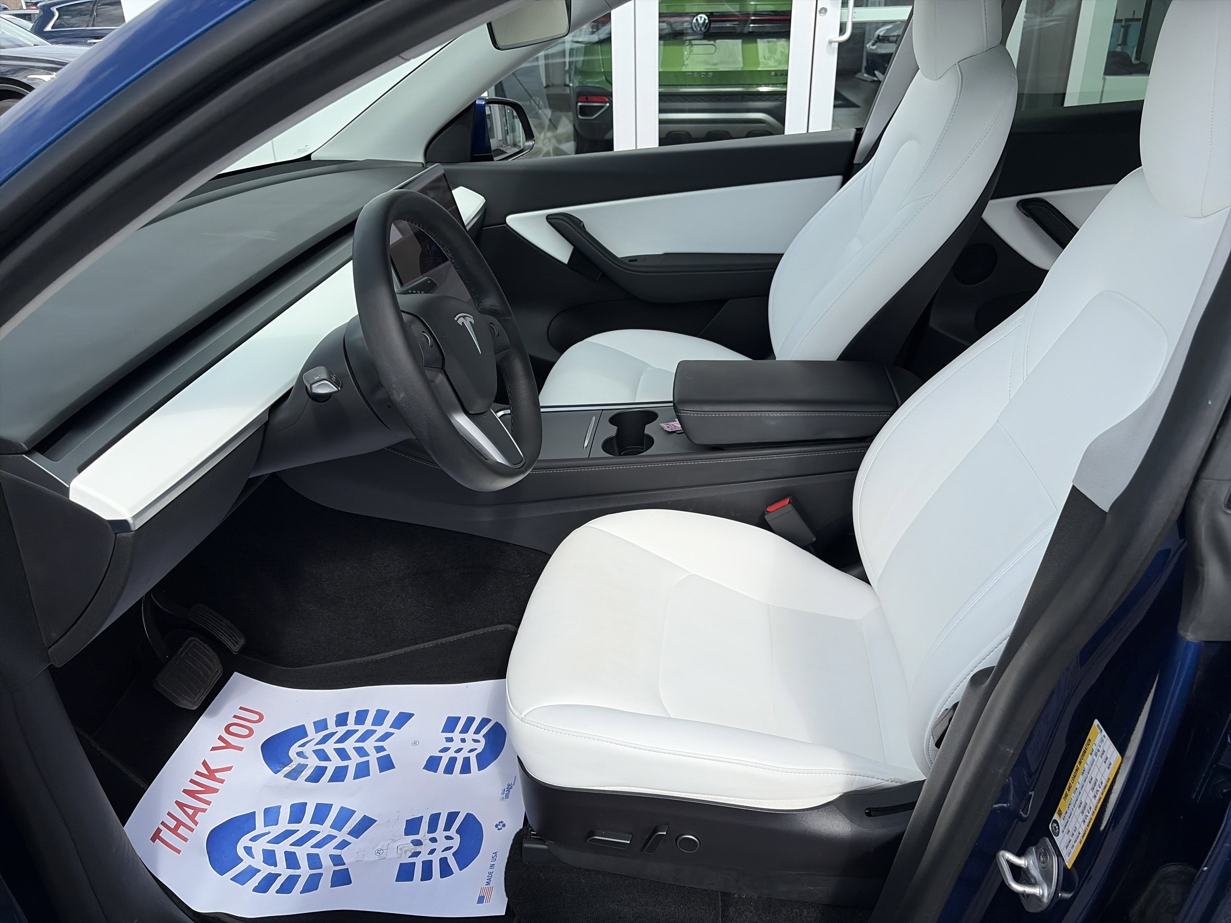 Used 2022 Tesla Model Y Long Range image 14