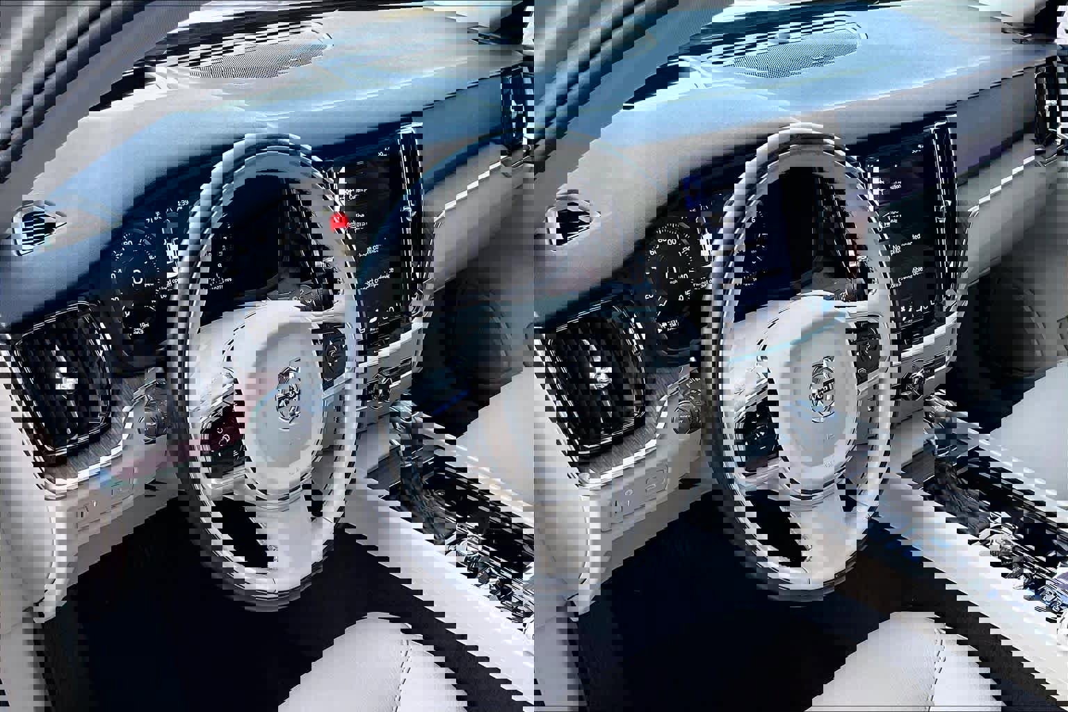 Used 2020 Volvo S60 T5 Momentum image 16