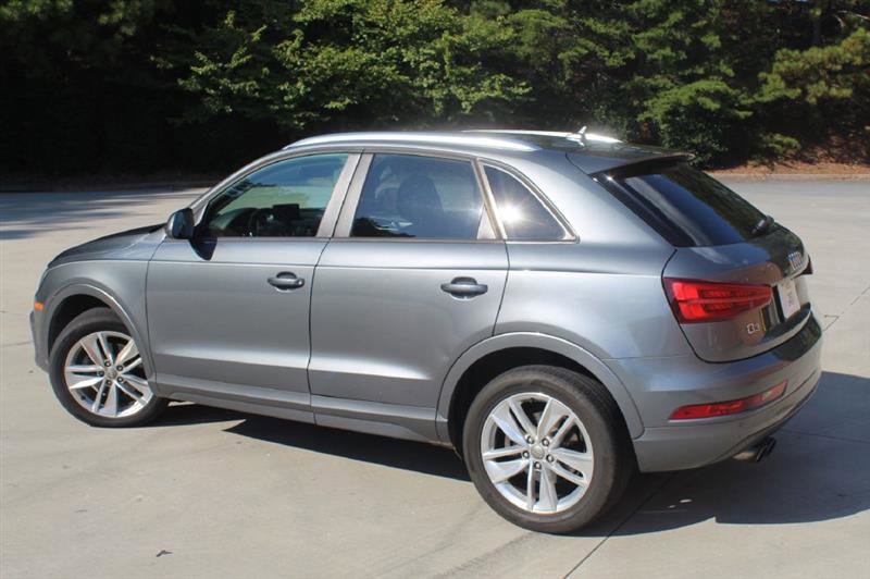 Used 2017 Audi Q3 2.0T Premium image 3