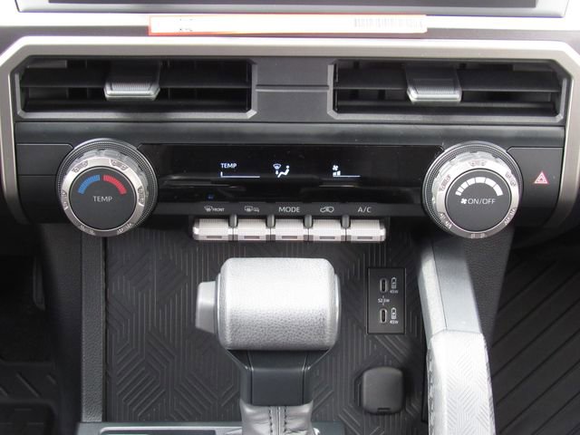 Used 2025 Toyota 4Runner SR5 image 28