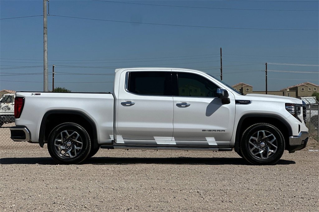 Used 2023 GMC Sierra 1500 SLT w/ SLT Premium Package image 3