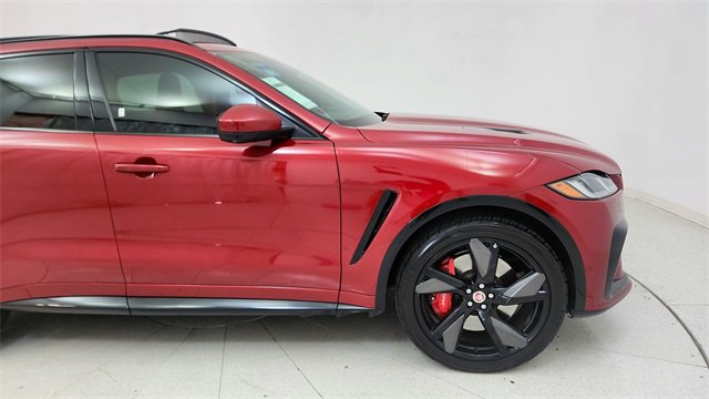 Used 2022 Jaguar F-PACE SVR image 7