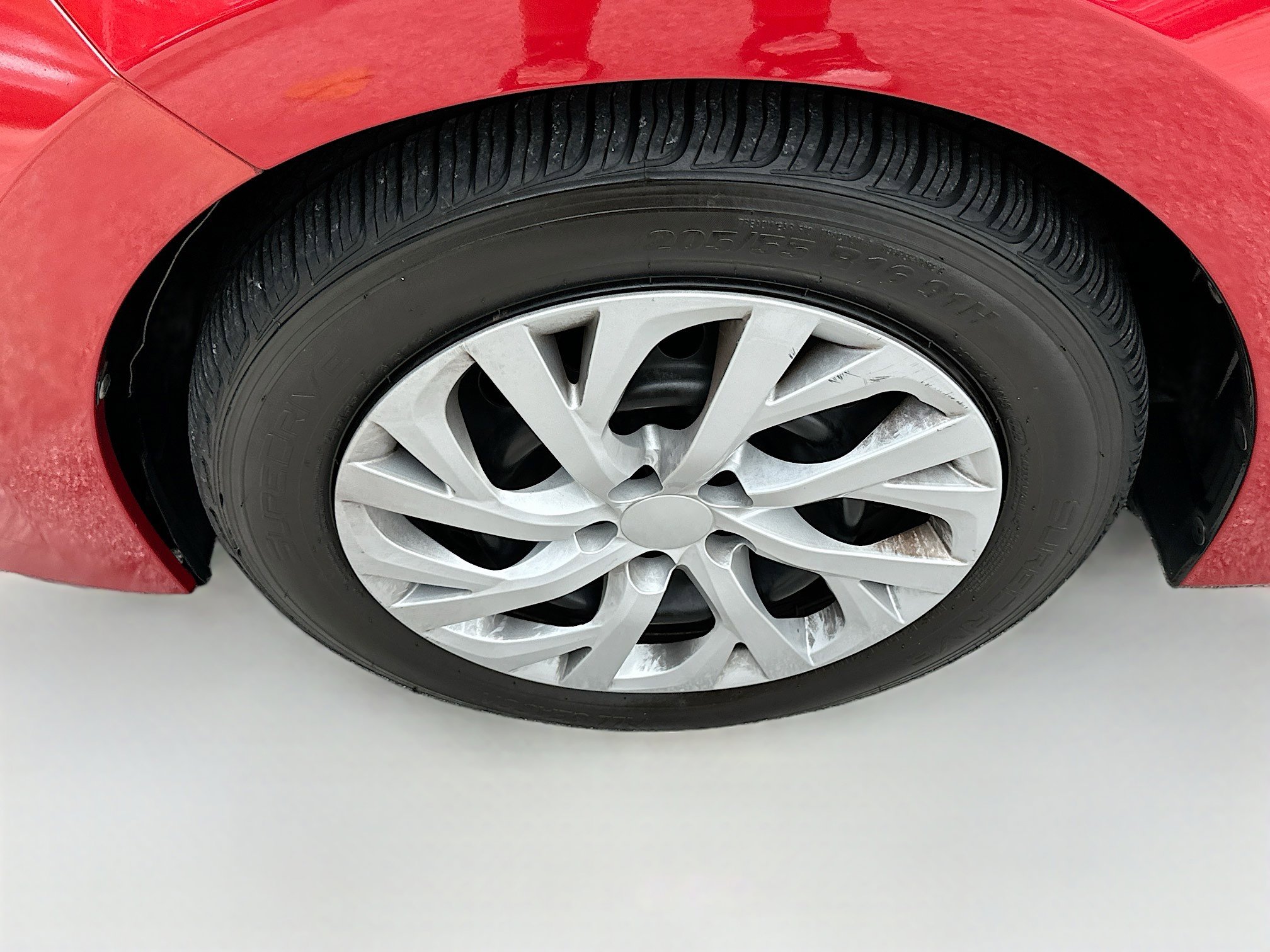 Used 2017 Toyota Corolla LE image 28