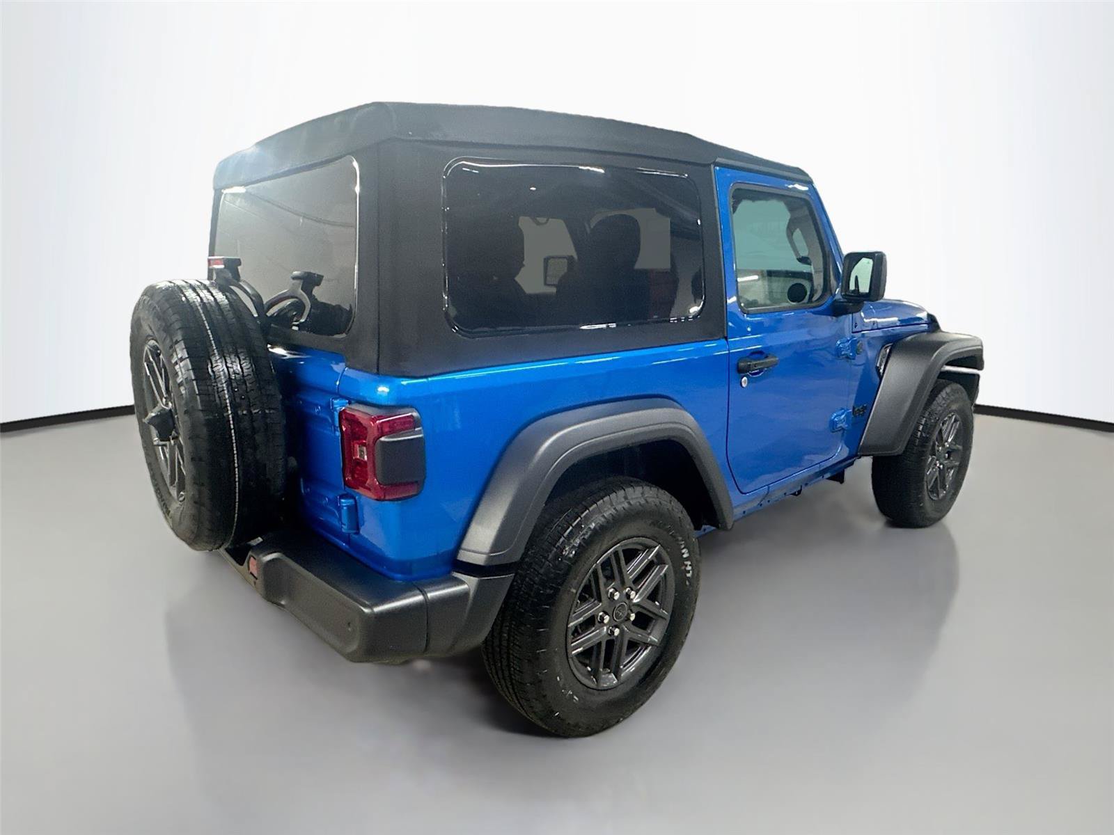 Used 2024 Jeep Wrangler Sport AWD/4WD image 11