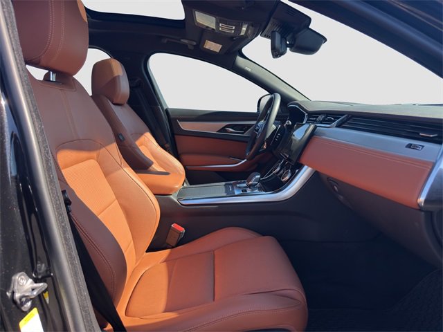 Used 2024 Jaguar XF R-Dynamic SE image 17