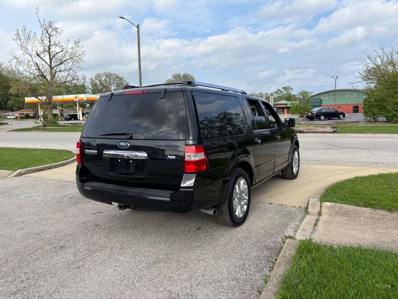 Used 2014 Ford Expedition EL Limited w/ Equipment Group 301A AWD/4WD image 17