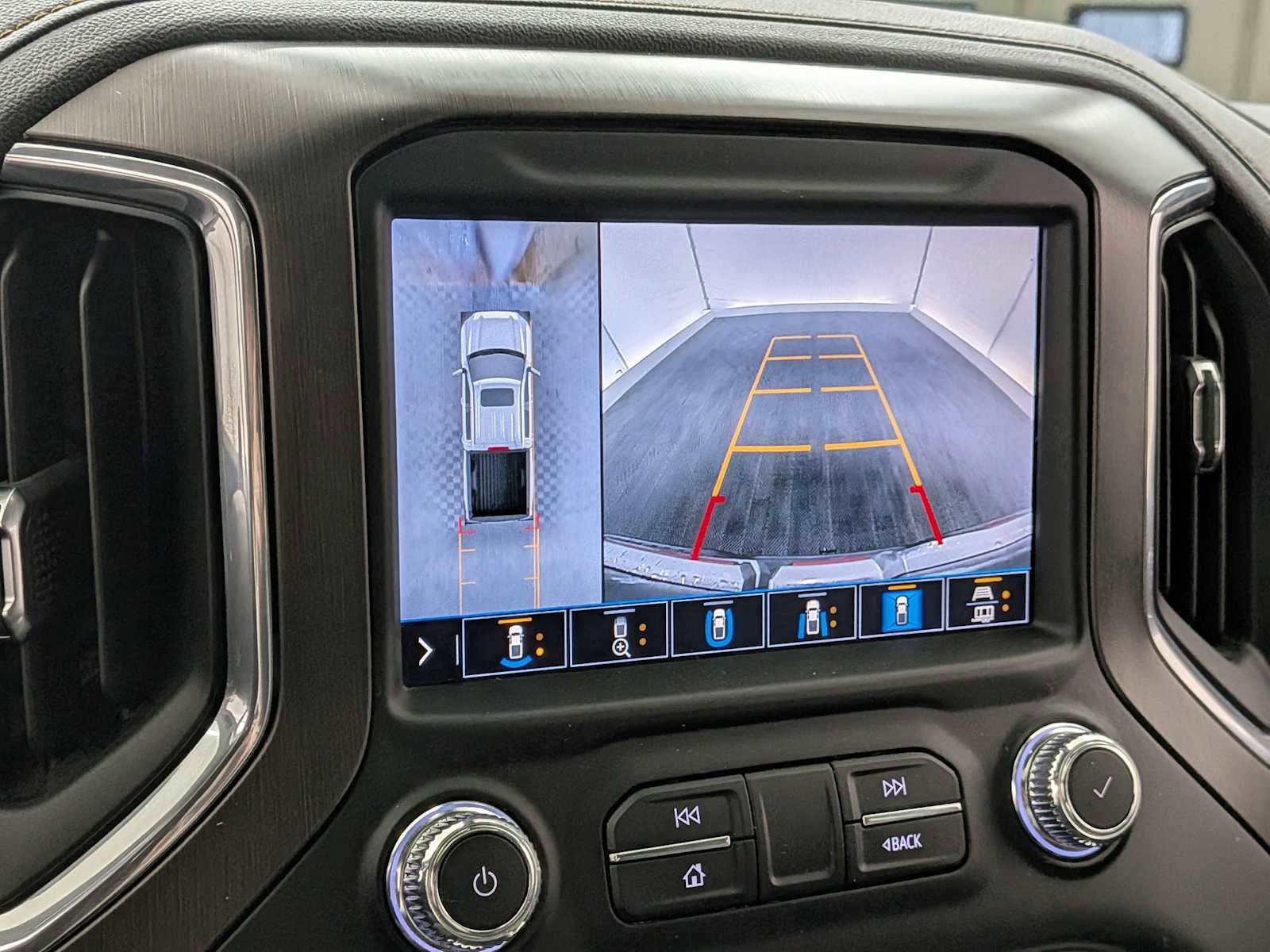 Used 2020 GMC Sierra 1500 AT4 w/ AT4 Premium Package image 31