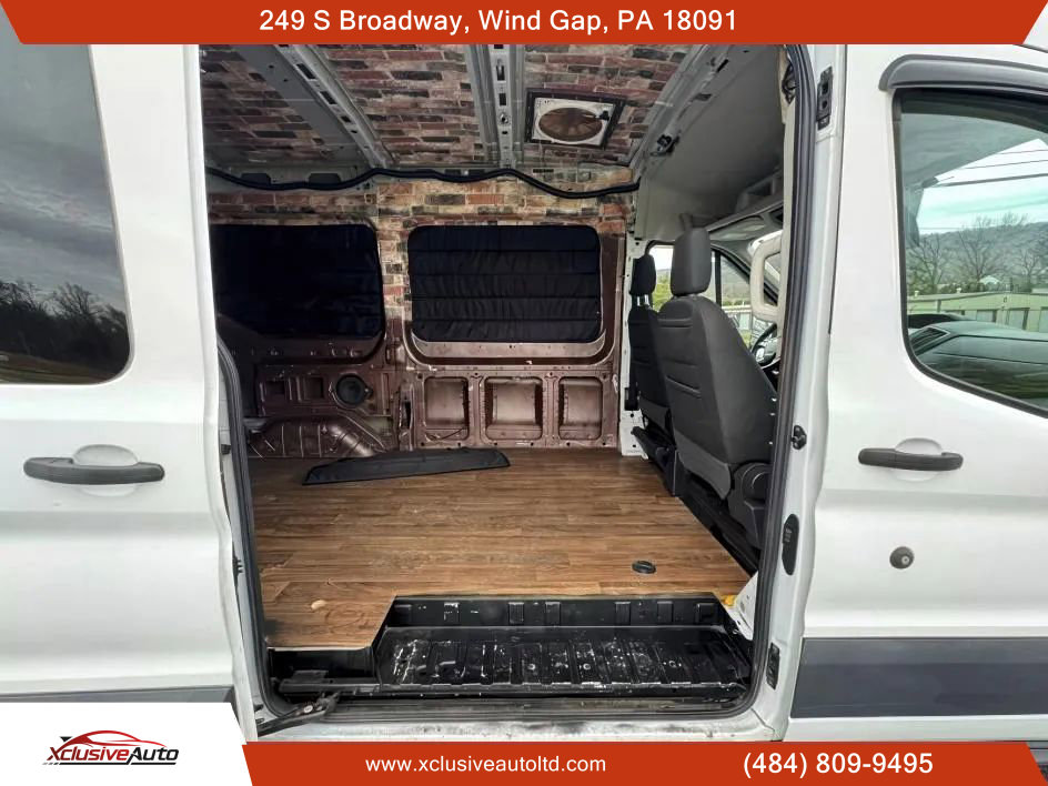 Used 2018 Ford Transit 150 XLT image 14