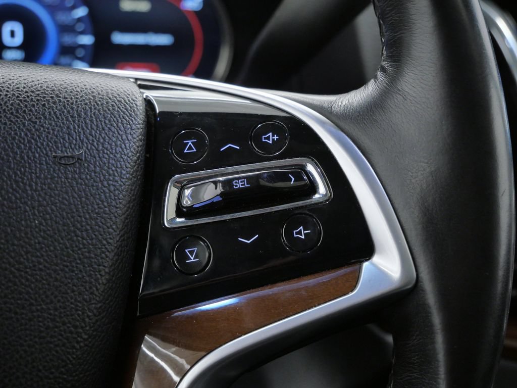 Used 2018 Cadillac Escalade Luxury AWD/4WD image 21