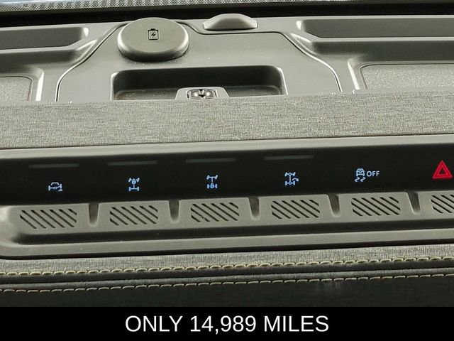 Used 2025 Ford Bronco Badlands image 24