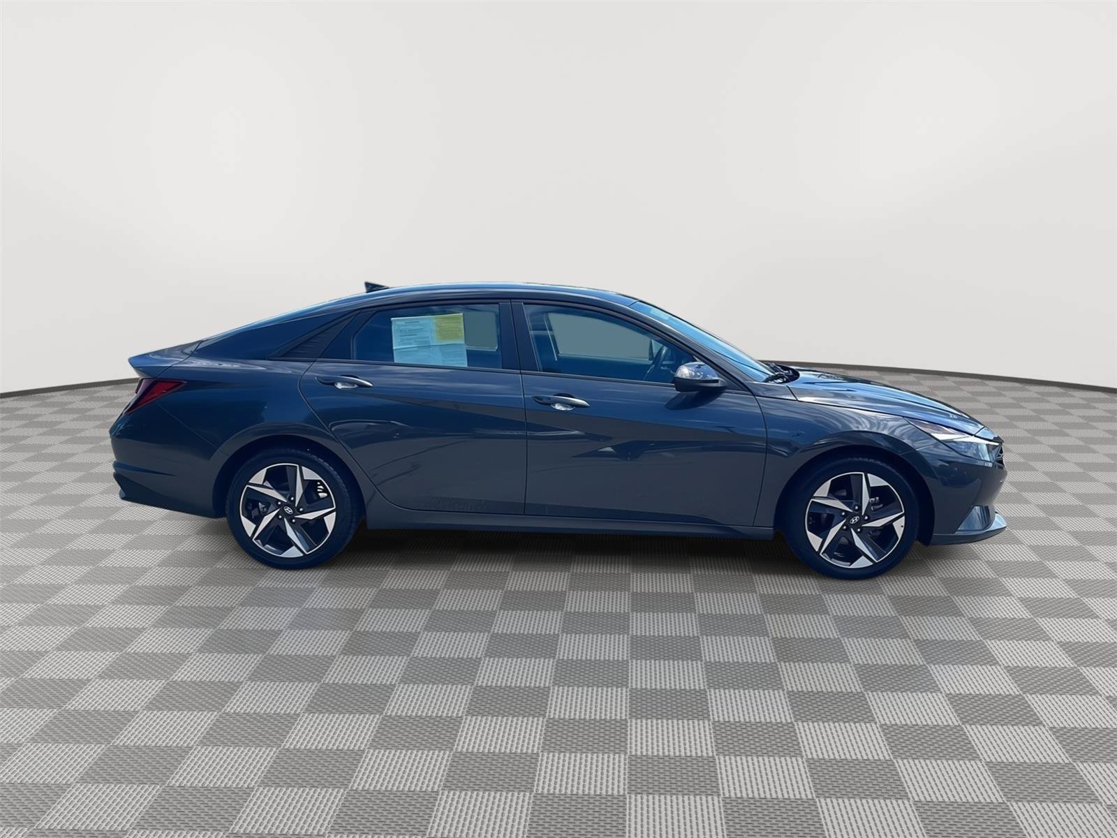 Used 2023 Hyundai Elantra SEL w/ Convenience Package FWD image 5