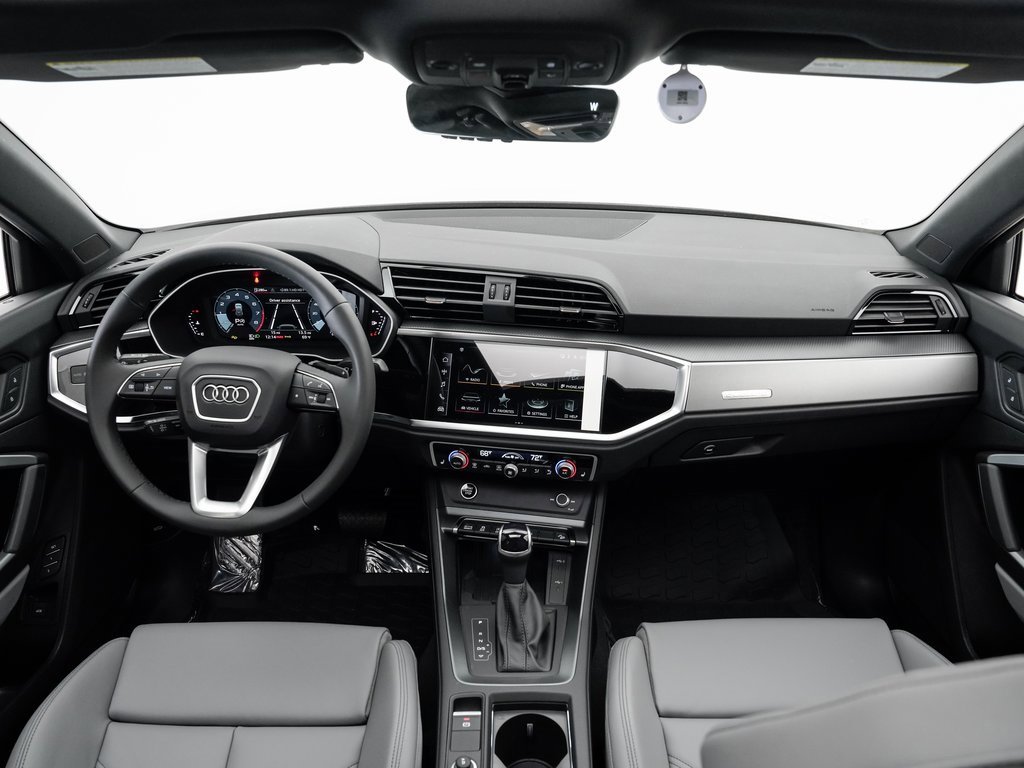 New 2025 Audi Q3 2.0T Premium image 19