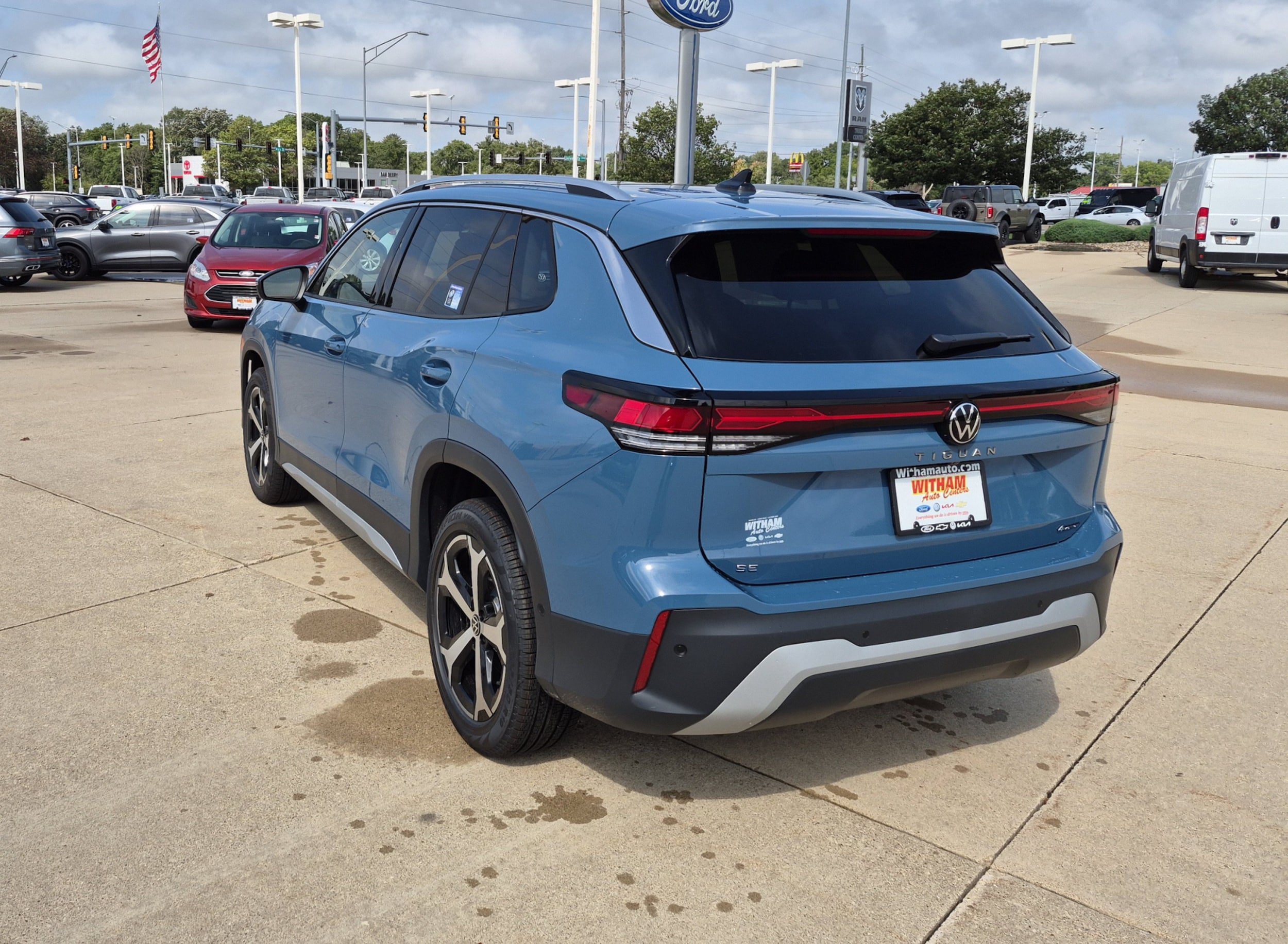New 2026 Volkswagen Tiguan SE AWD/4WD image 7