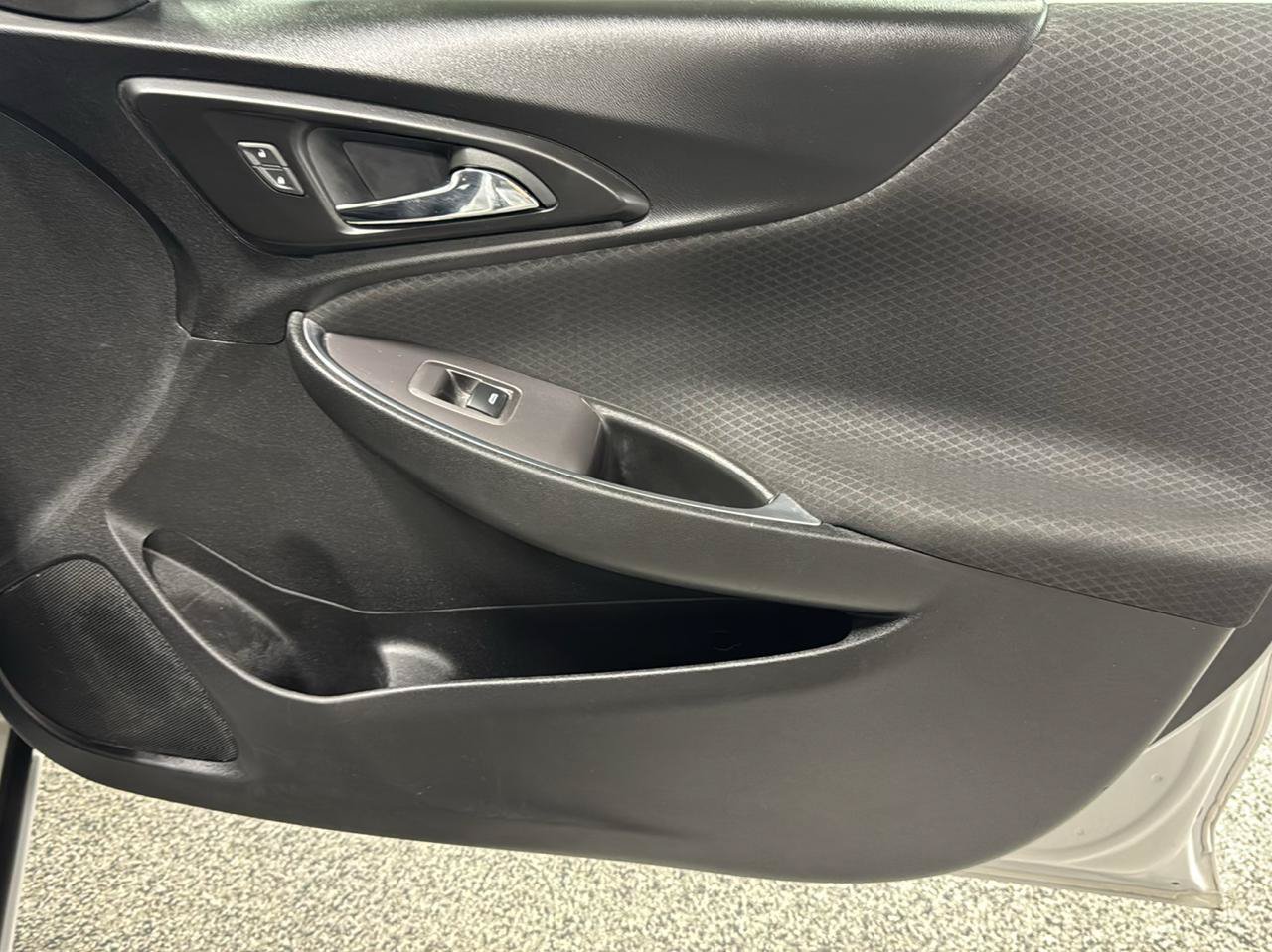 Used 2020 Chevrolet Malibu LT FWD image 10