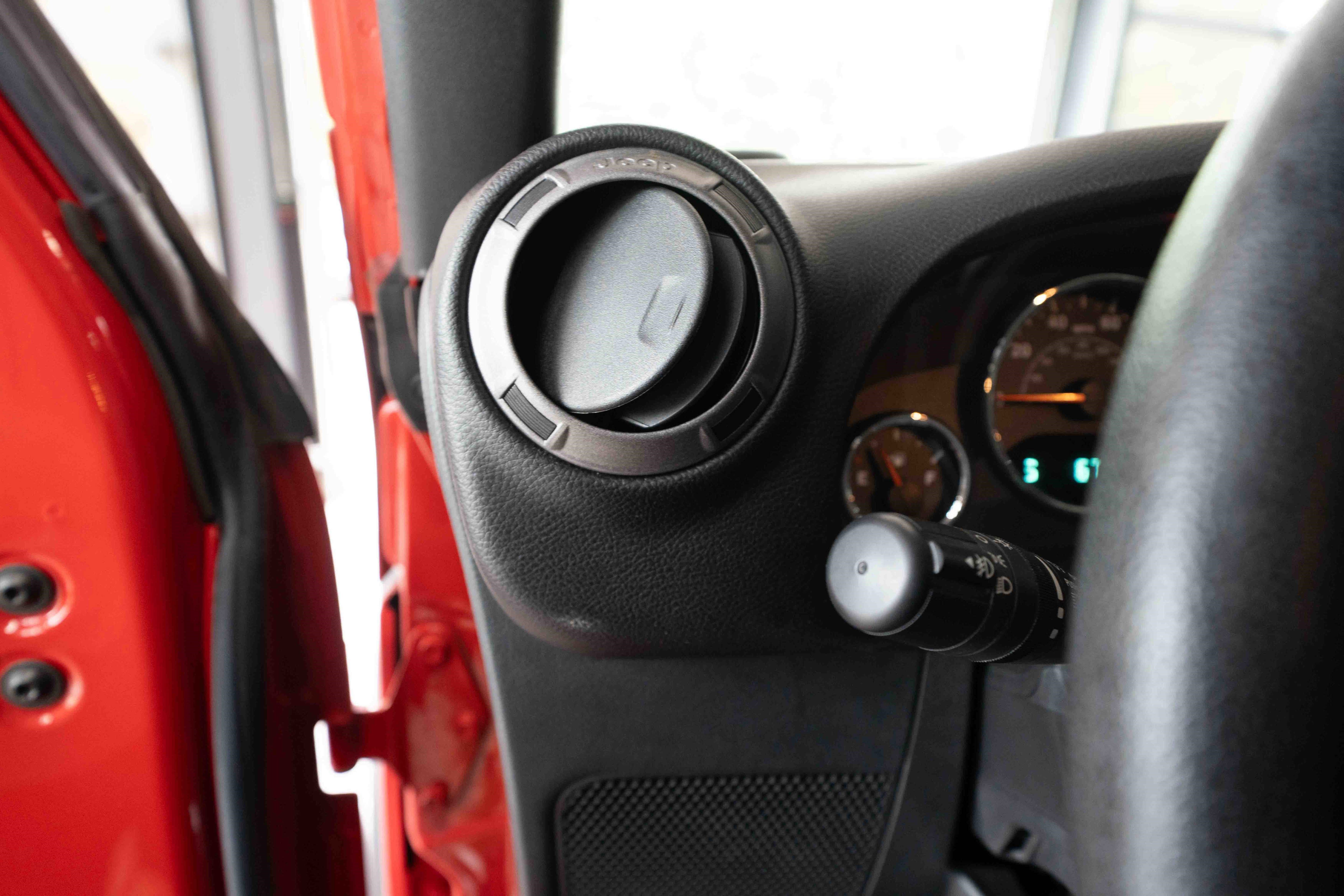 Used 2017 Jeep Wrangler Unlimited Sport AWD/4WD image 11
