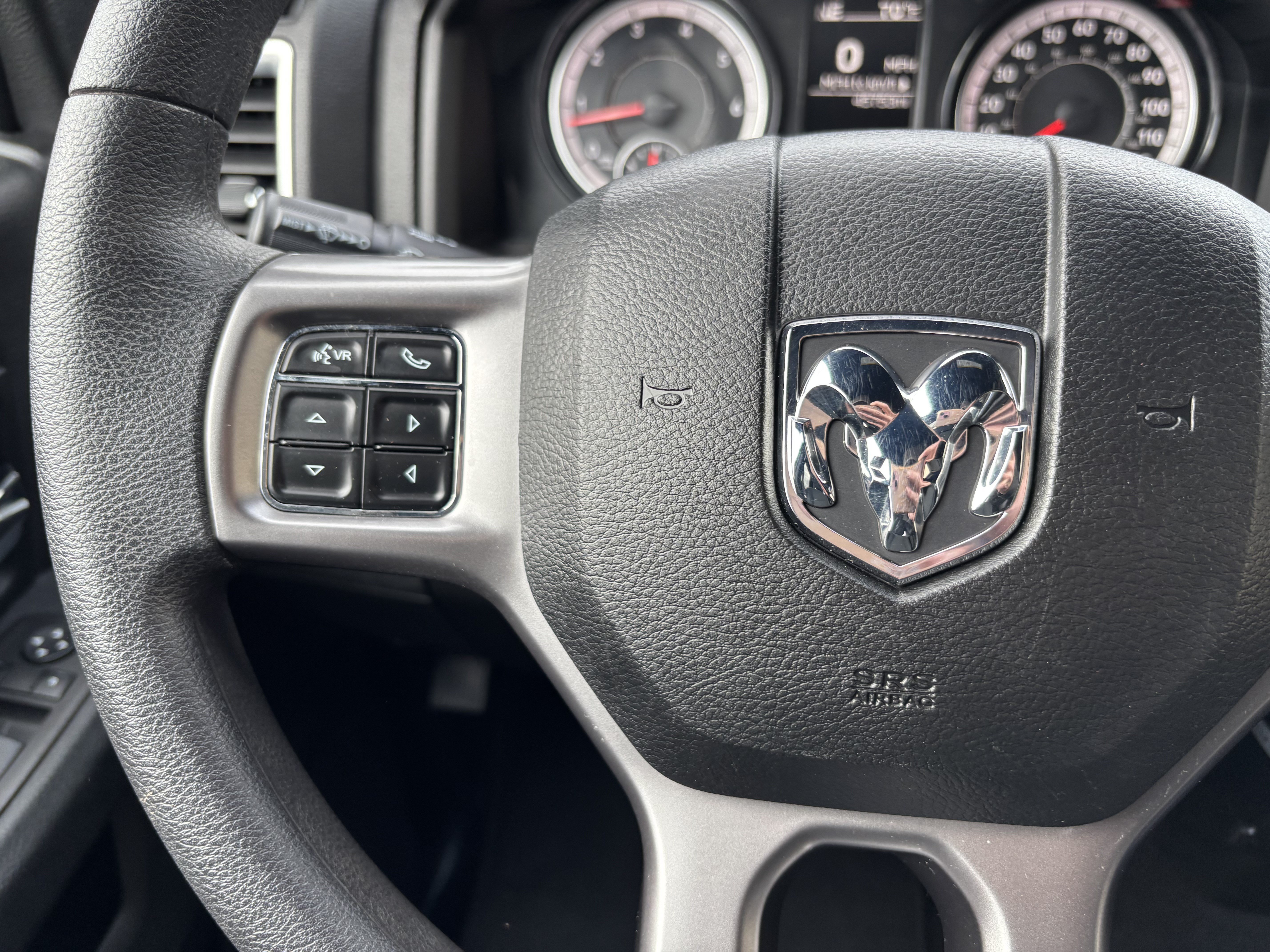 Used 2024 RAM 1500 Warlock AWD/4WD image 16