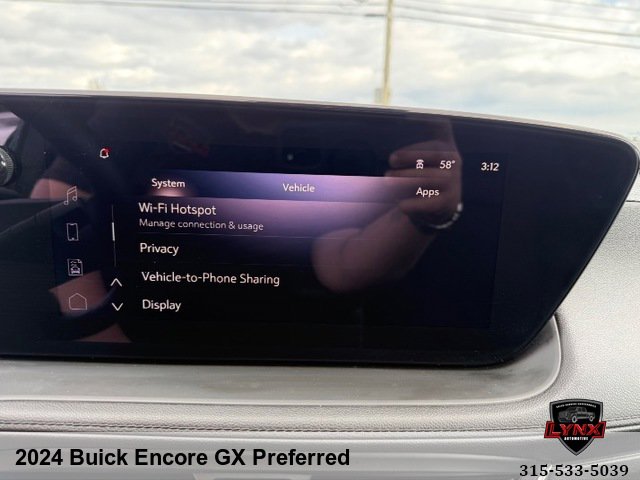 Used 2024 Buick Encore GX Preferred AWD/4WD image 17