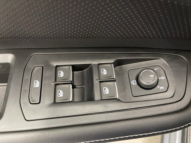 New 2025 Volkswagen Atlas SEL Premium R-Line image 24