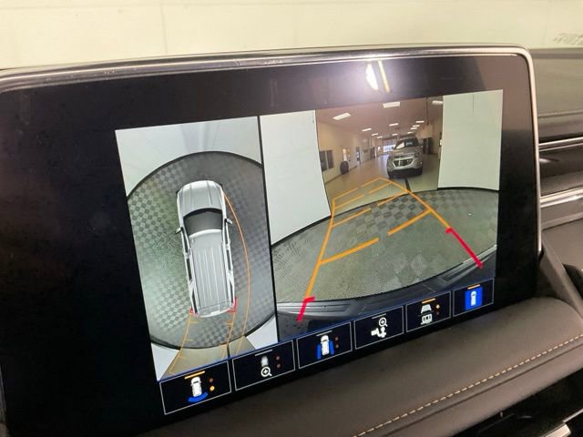 Used 2024 GMC Yukon AT4 w/ AT4 Premium Package image 15