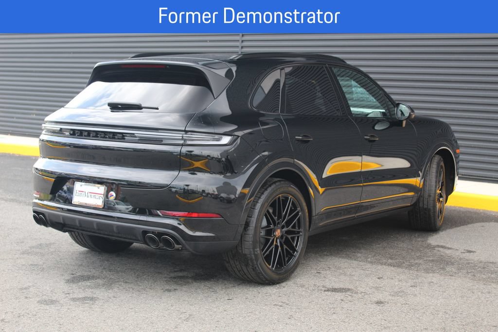 New 2026 Porsche Cayenne GTS AWD/4WD image 8