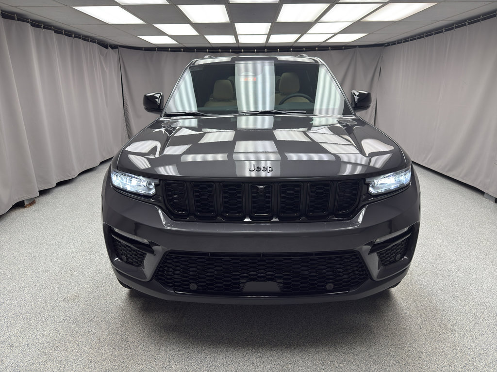 New 2025 Jeep Grand Cherokee Limited w/ Luxury Tech Group II image 5