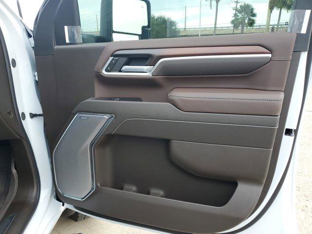 New 2026 GMC Sierra 2500 Denali w/ Denali Reserve Package image 9