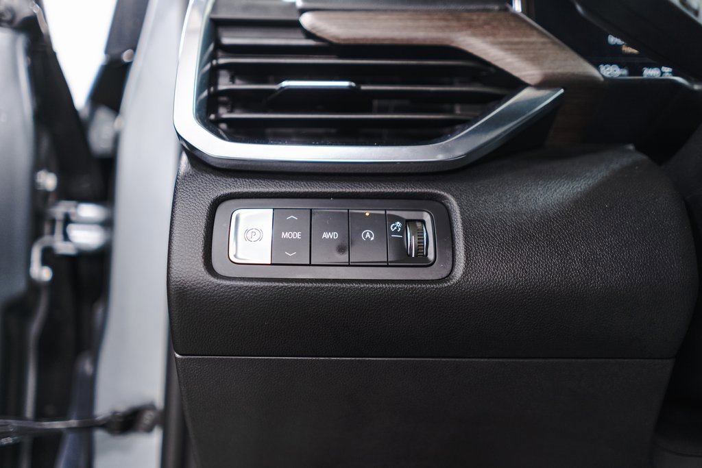 Used 2024 GMC Acadia Denali image 21