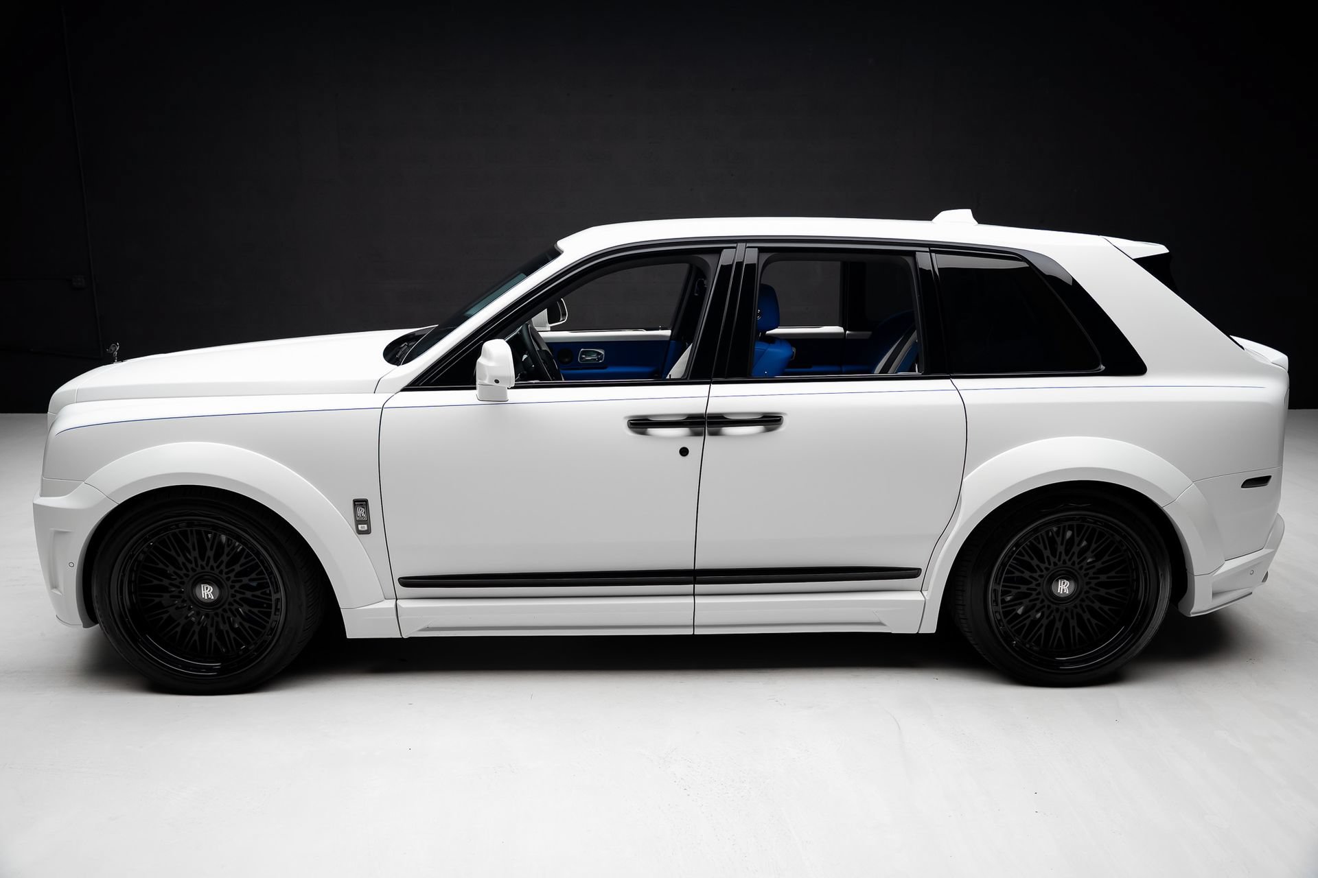 Used 2024 Rolls-Royce Cullinan Black Badge w/ Driver's Package AWD/4WD image 17