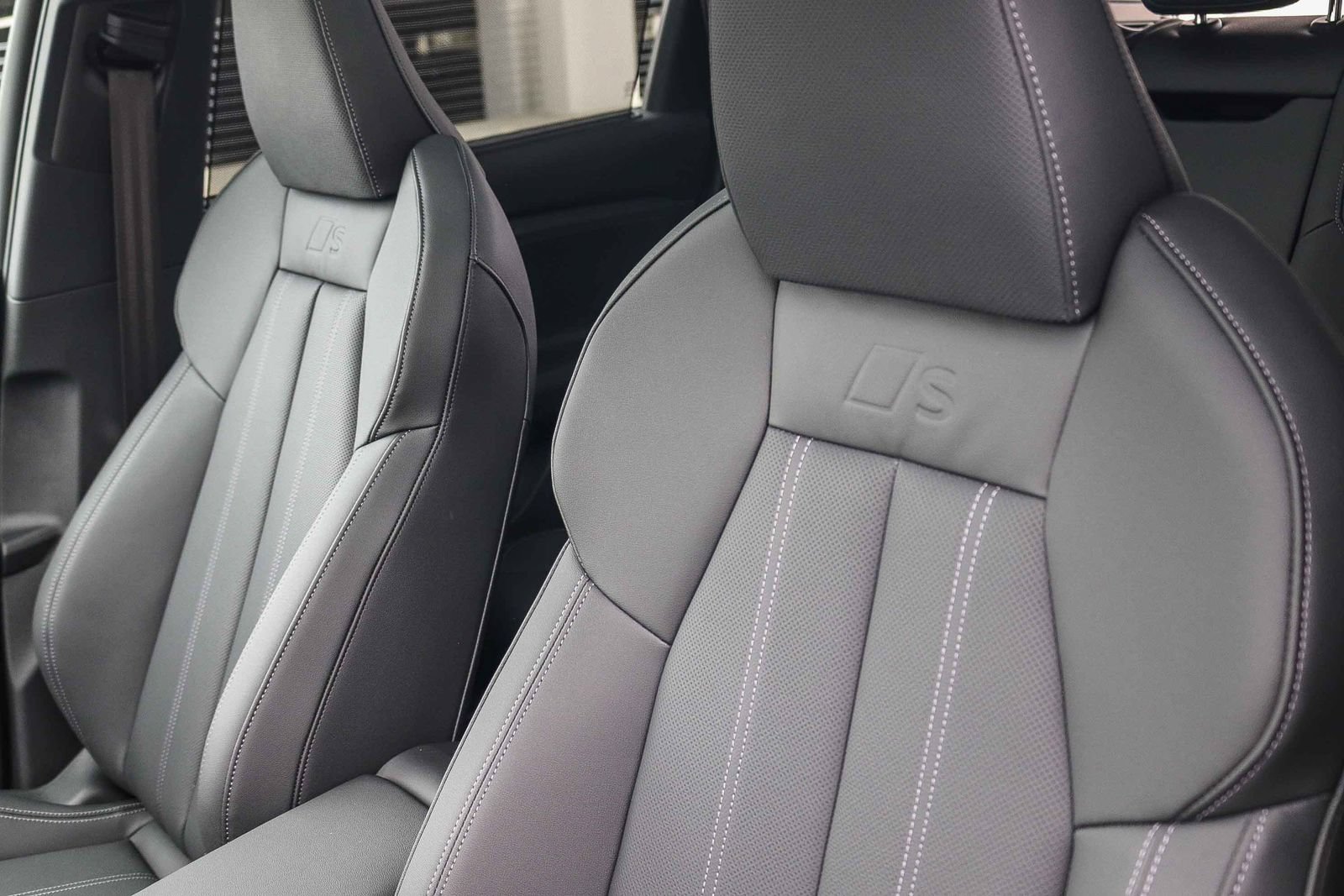 New 2027 Audi SQ6 e-tron Prestige AWD/4WD image 28