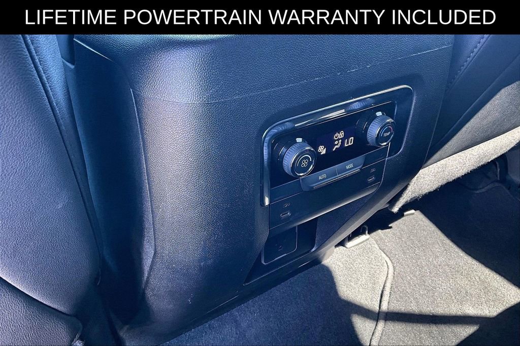 Used 2025 Chevrolet Tahoe LT image 31