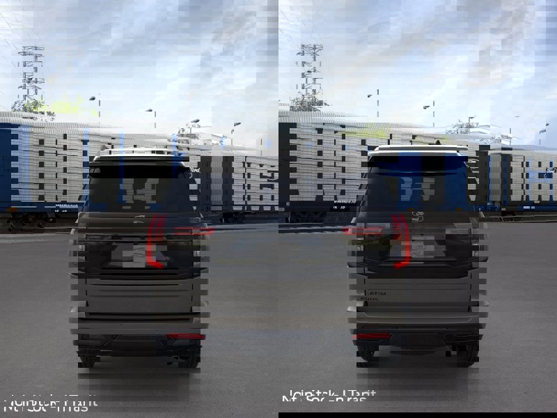 New 2026 Ford Expedition Platinum AWD/4WD image 5