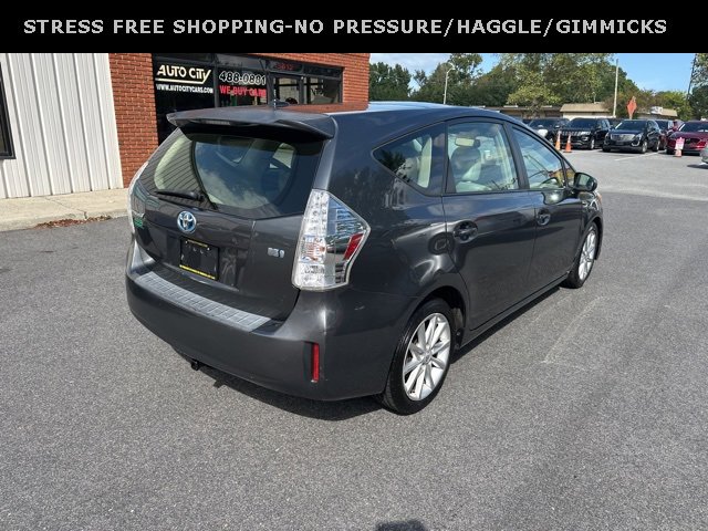 Used 2013 Toyota Prius V Five image 4