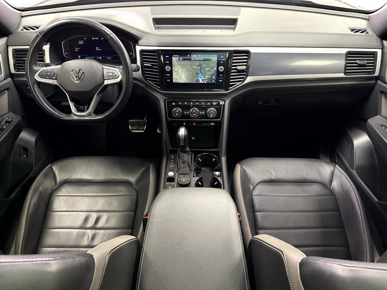 Used 2021 Volkswagen Atlas Cross Sport SEL Premium image 29