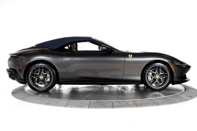 Certified 2026 Ferrari Roma Spider RWD image 11