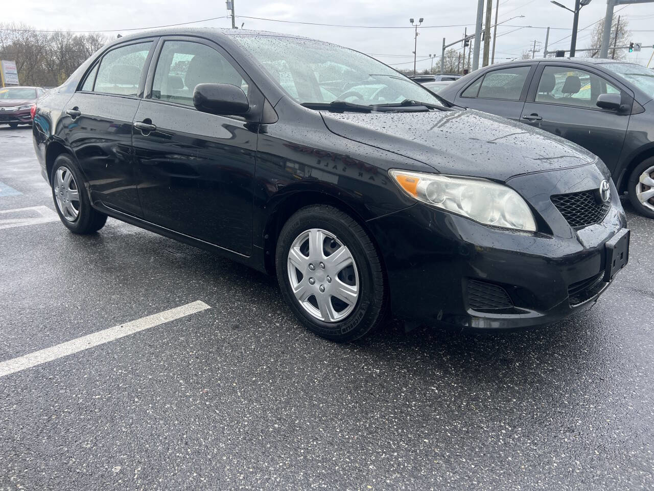 Used 2010 Toyota Corolla LE image 3