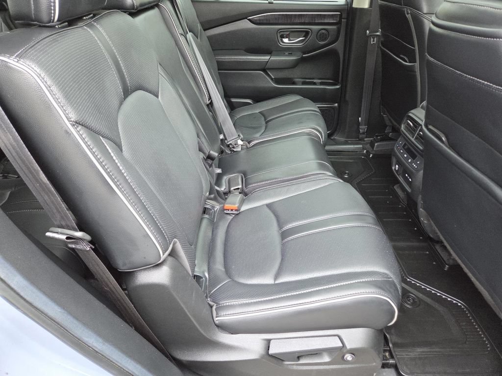 Used 2024 Honda Pilot Elite image 25